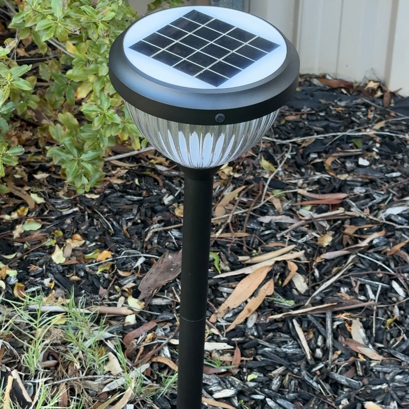 Goya 4-in-1 Solar Lawn  Light PT0301