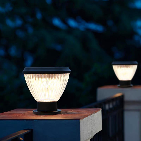 Priva Solar Pillar Light with Tri-Color PT0111