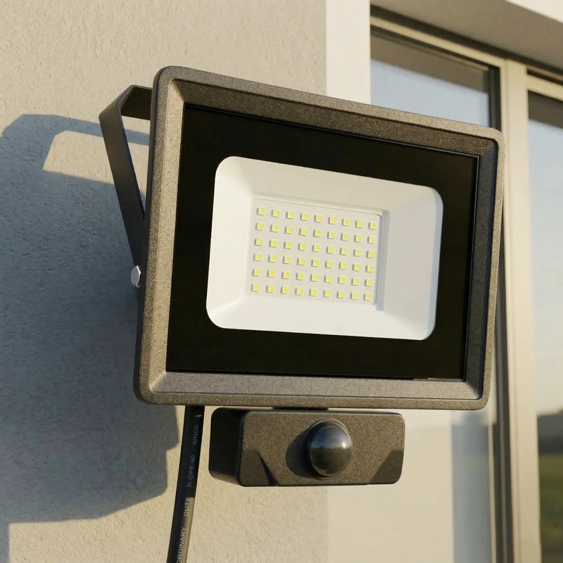 Vilo Motion Sensor Floodlight E023EIS | LUMILEDS | 10m PIR | SAA Plug-and-Play | IP65