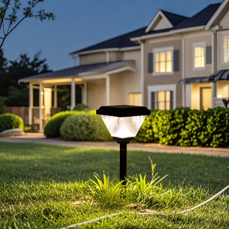 Outway Solar Garden Lawn Light PT0303