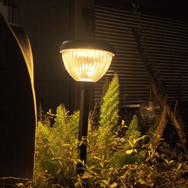 Goya 4-in-1 Solar Lawn  Light PT0301