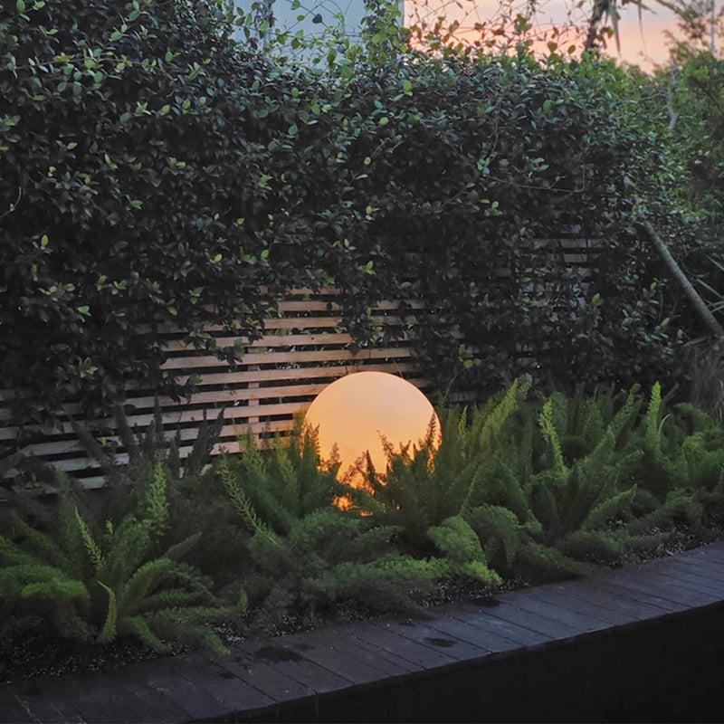 Waterproof LED Resin Moon Outdoor Solar Garden Light Warm Light