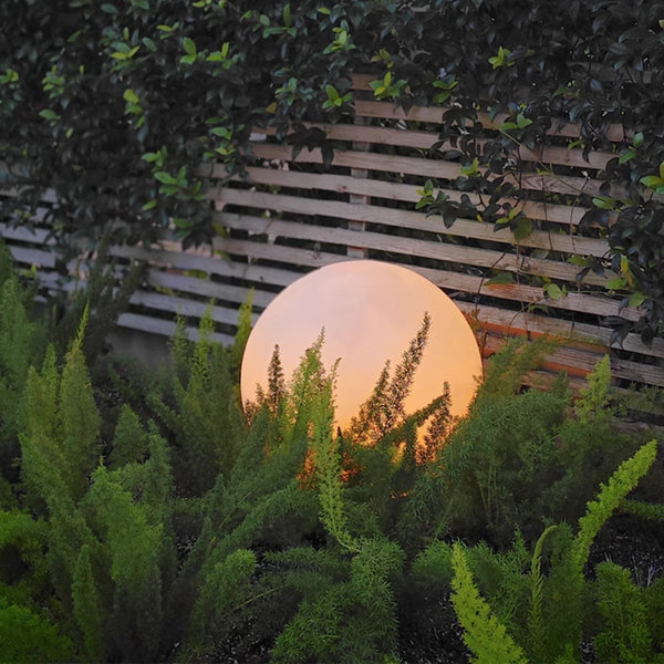 Waterproof LED Resin Moon Outdoor Solar Garden Light Warm Light