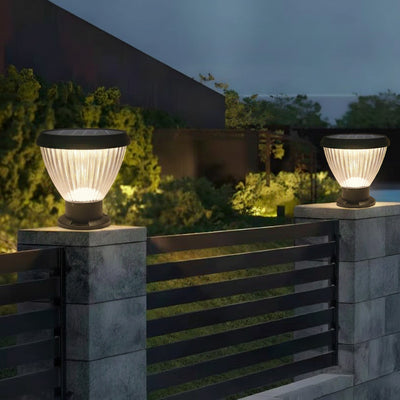 Priva Solar Pillar Light with Tri-Color PT0111