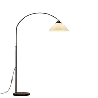 RCM-certified Australian plug ensures safety and compatibility.