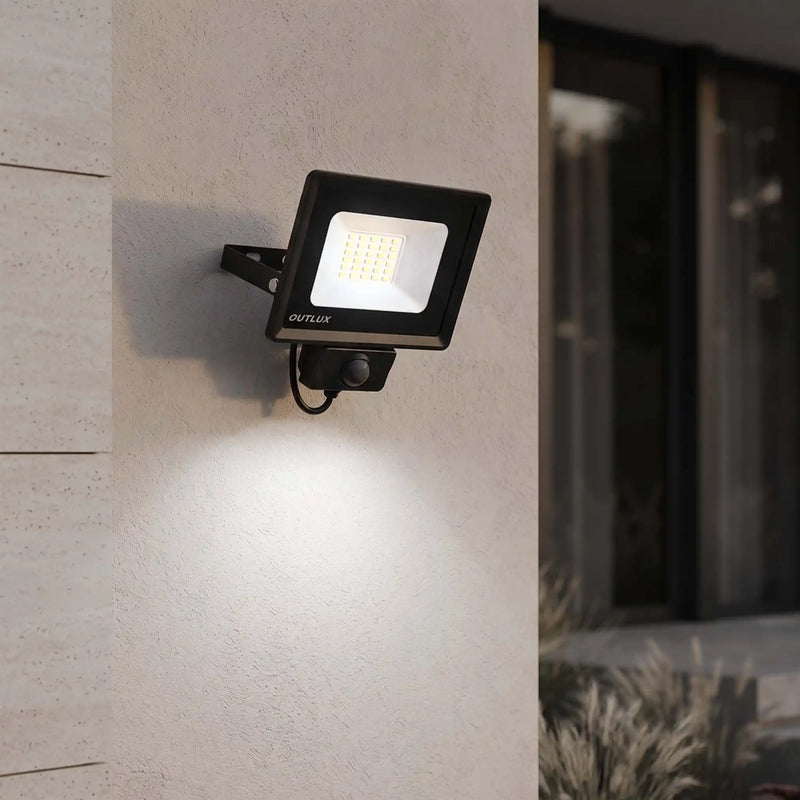 Vilo Motion Sensor LED Floodlight, 10m PIR IP65