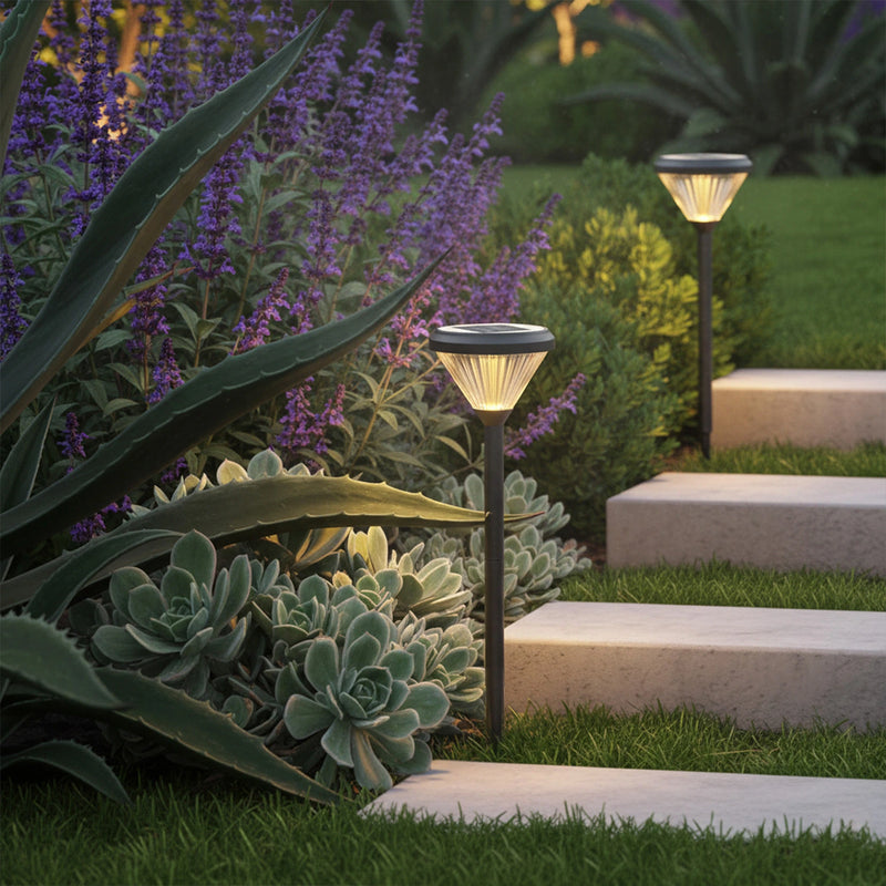 Ulyx 4-in-1 Solar Lawn  Light PT0300